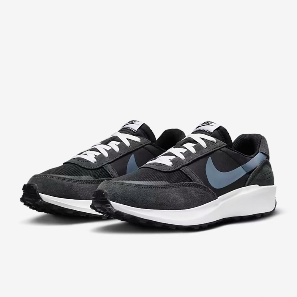 Nike Waffle NWT 10.5 men 

Black and Blue Retro-Inspired Sneakers